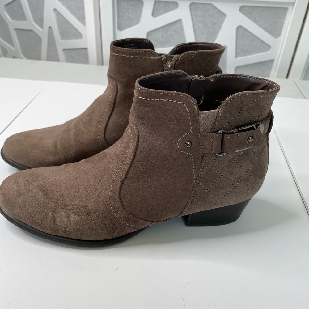 Unisa Taupe Booties Size 9 1/2M